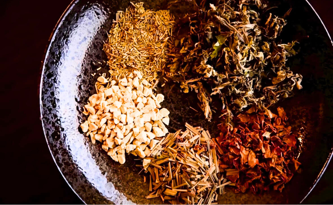 小野市のエステサロン | La nature kakehi 黄土よもぎ蒸し